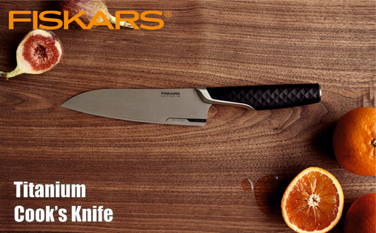 Fiskars Handle: Plastic; Blade: Titanium Titanium Cooks Knife 16 Cm | 1027296