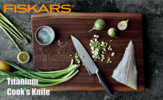 Fiskars Handle: Plastic; Blade: Titanium Titanium Cooks Knife 20 Cm | 1027294