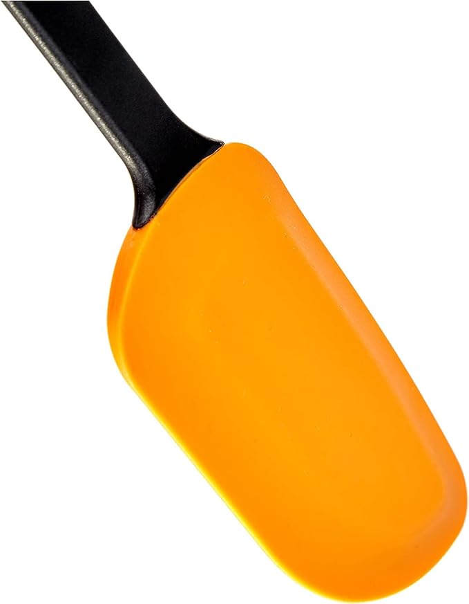 FISKARS Essential Dough Scraper, Made with a Silicone head,Large 1065591